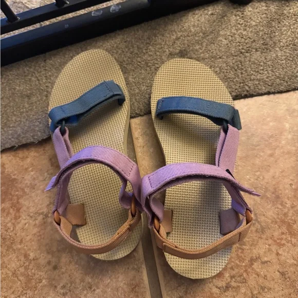 Teva Women’s Midform Universal Sandals - Picture 4 of 5